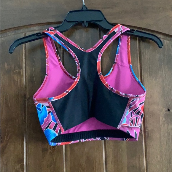 Nike Sports Bra - Picture 3 of 3